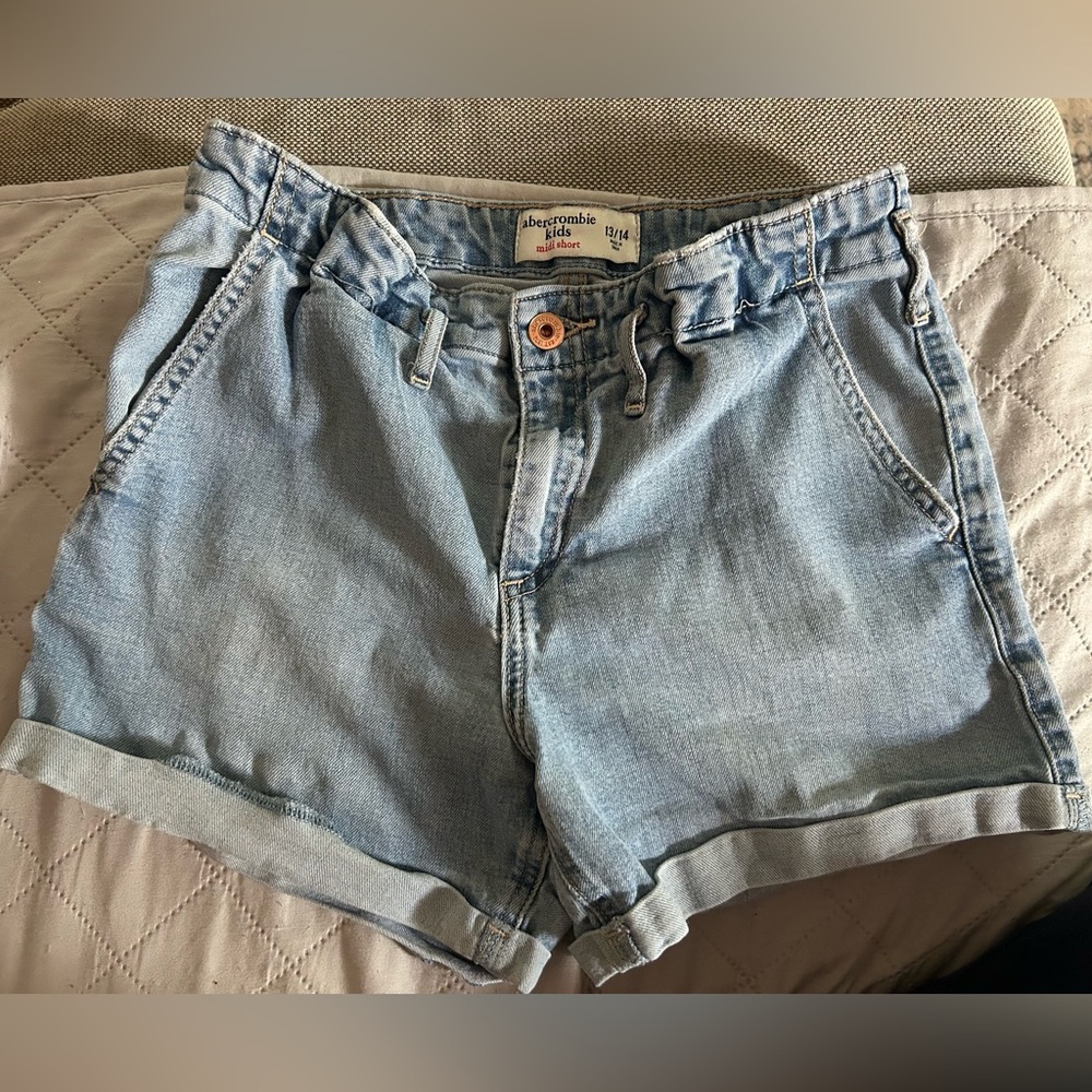 Abercrombie Kids midi Blue Jean Shorts Relaxed Fit size 13/14